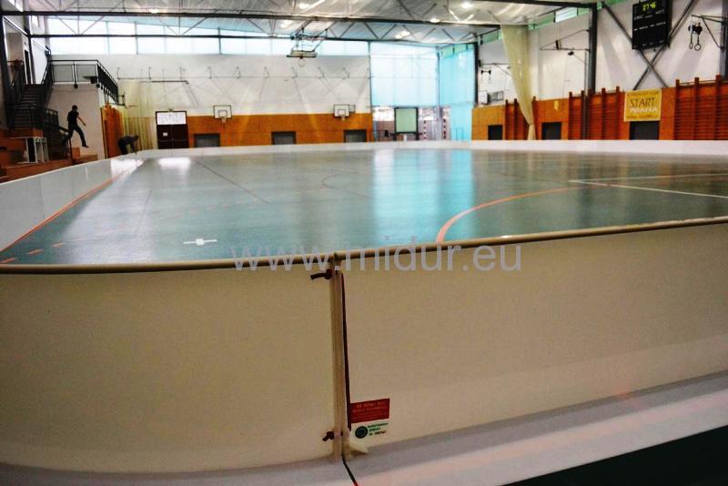 Soutěžní florbalová aréna * 40 x 20 m 